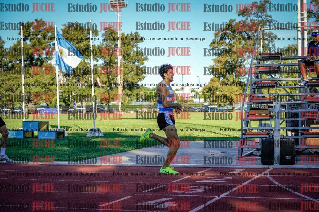 Fotos de los 800 m llanos de varones