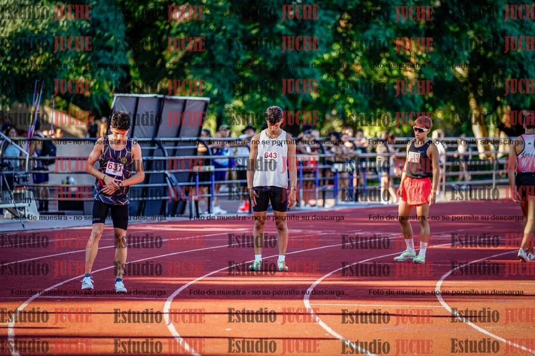 Fotos de los 800 m llanos de varones