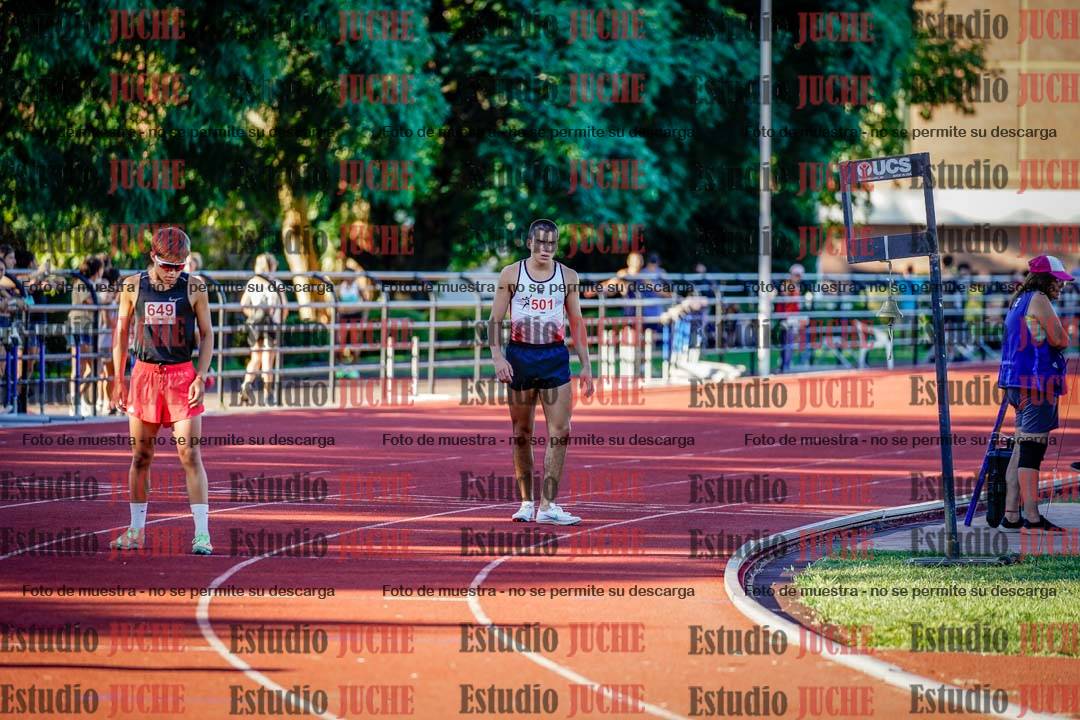 Fotos de los 800 m llanos de varones