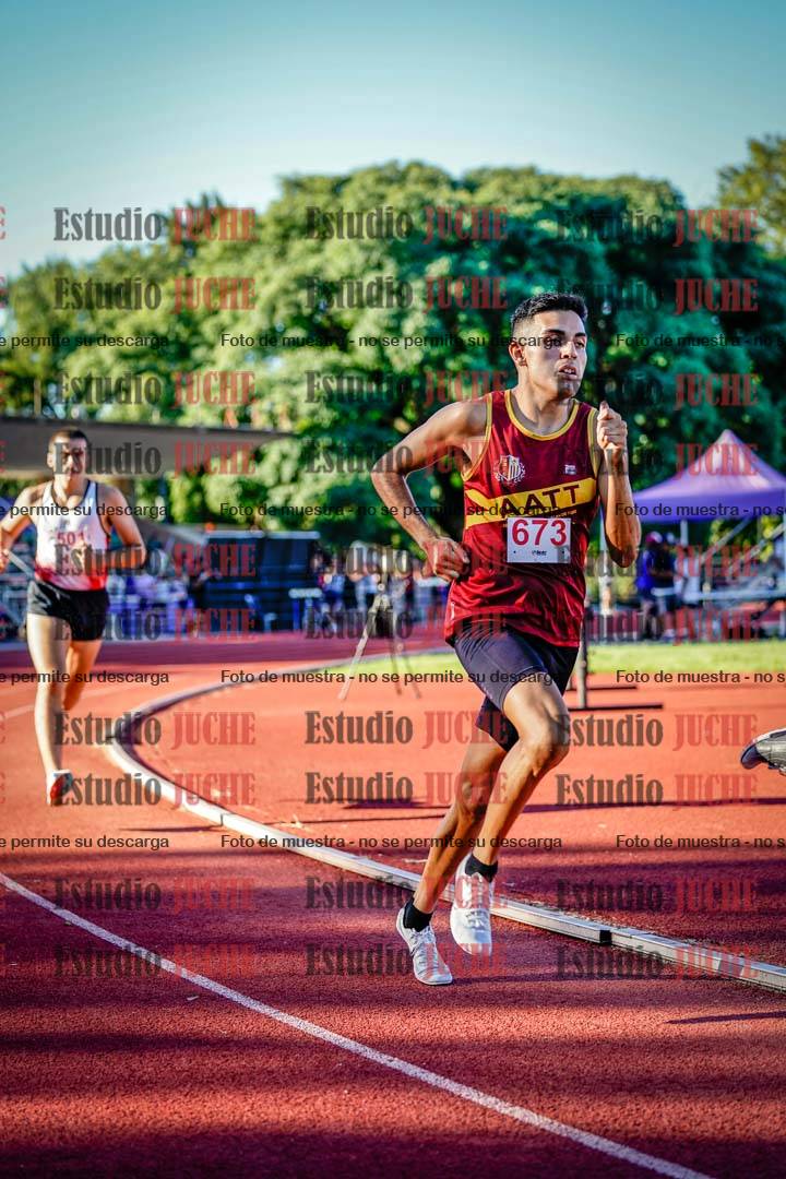 Fotos de los 800 m llanos de varones