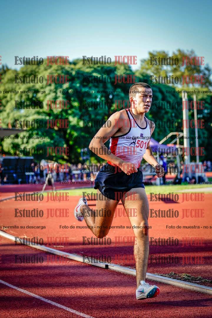 Fotos de los 800 m llanos de varones