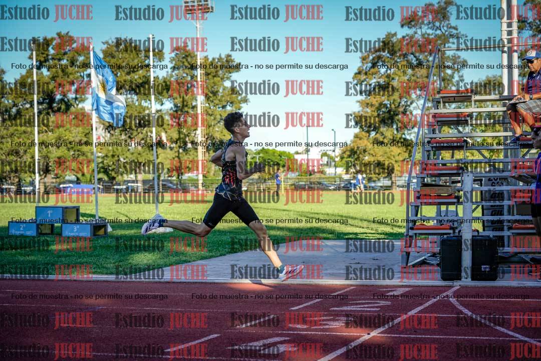 Fotos de los 800 m llanos de varones