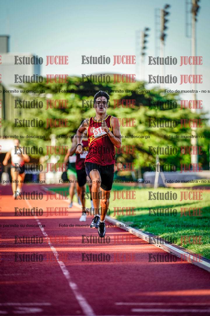 Fotos de los 800 m llanos de varones