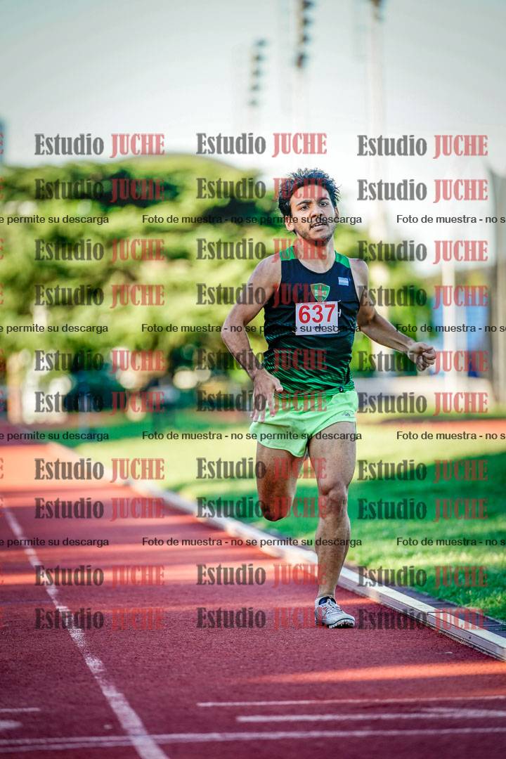 Fotos de los 800 m llanos de varones