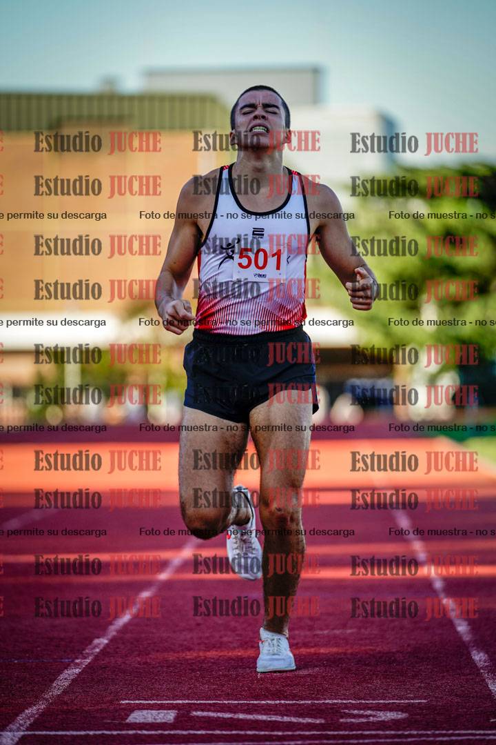 Fotos de los 800 m llanos de varones