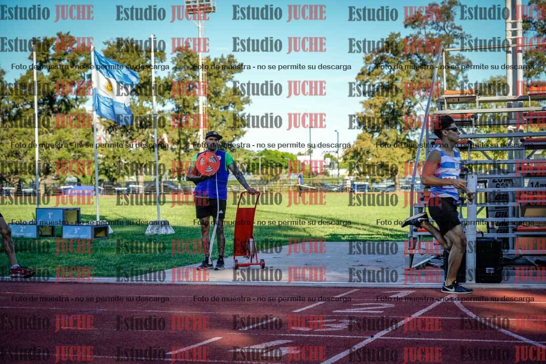 Fotos de los 800 m llanos de varones
