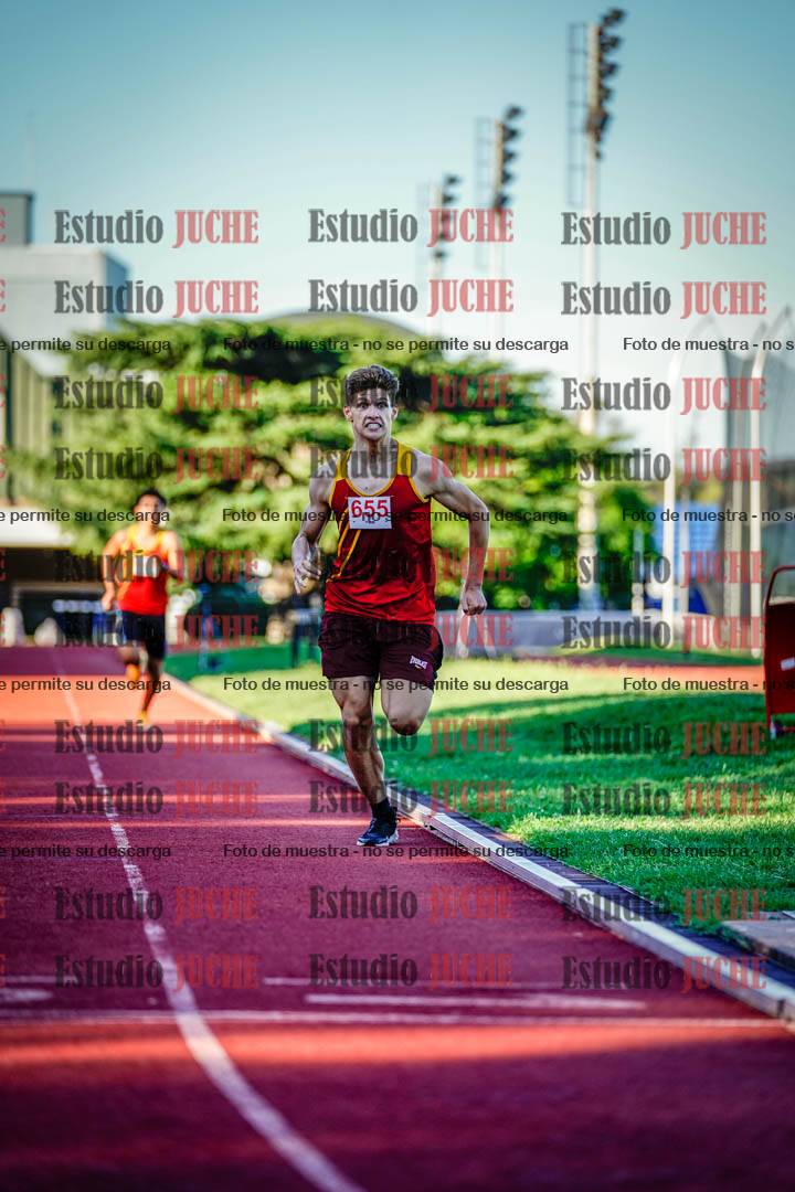 Fotos de los 800 m llanos de varones