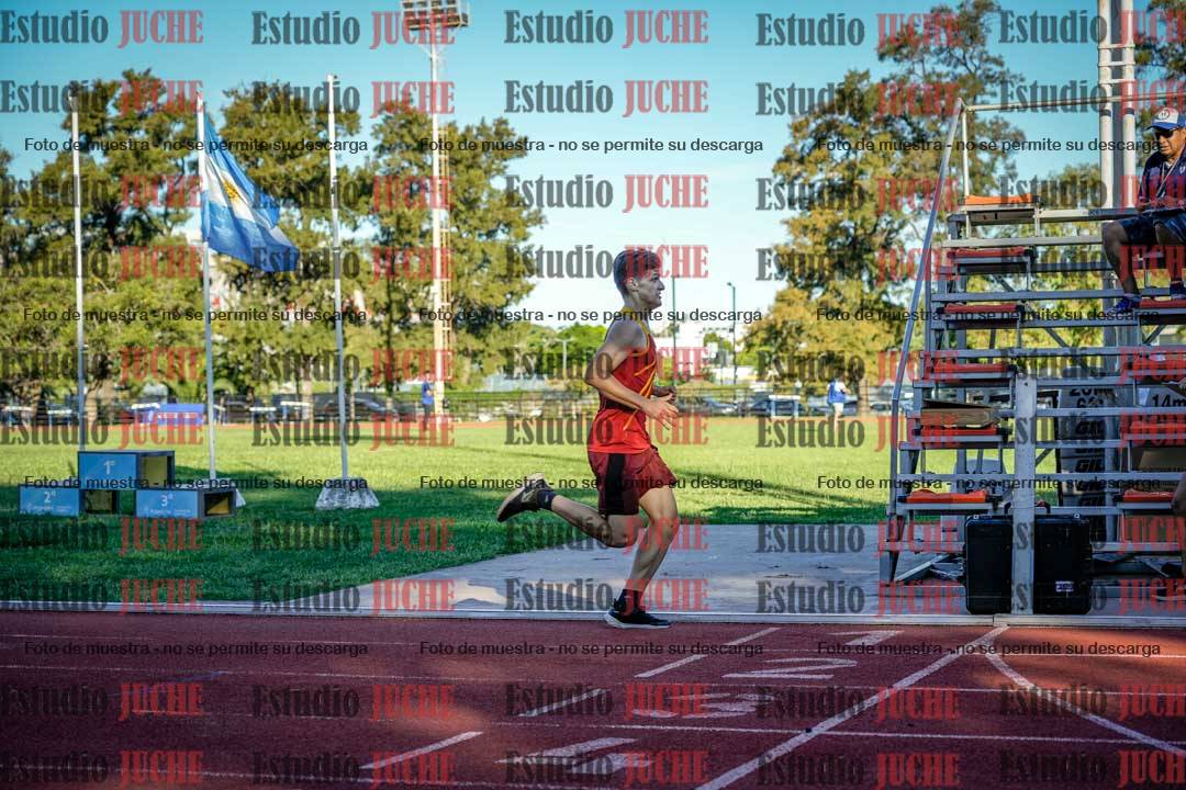 Fotos de los 800 m llanos de varones
