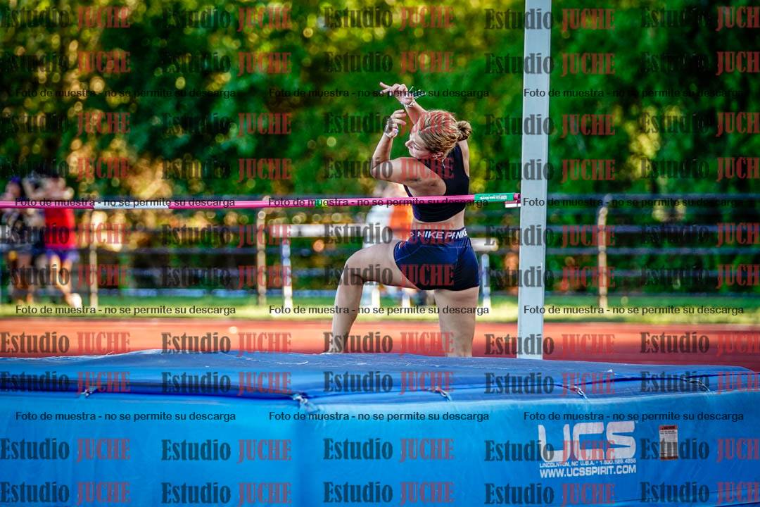 Fotos del salto en alto de mujeres