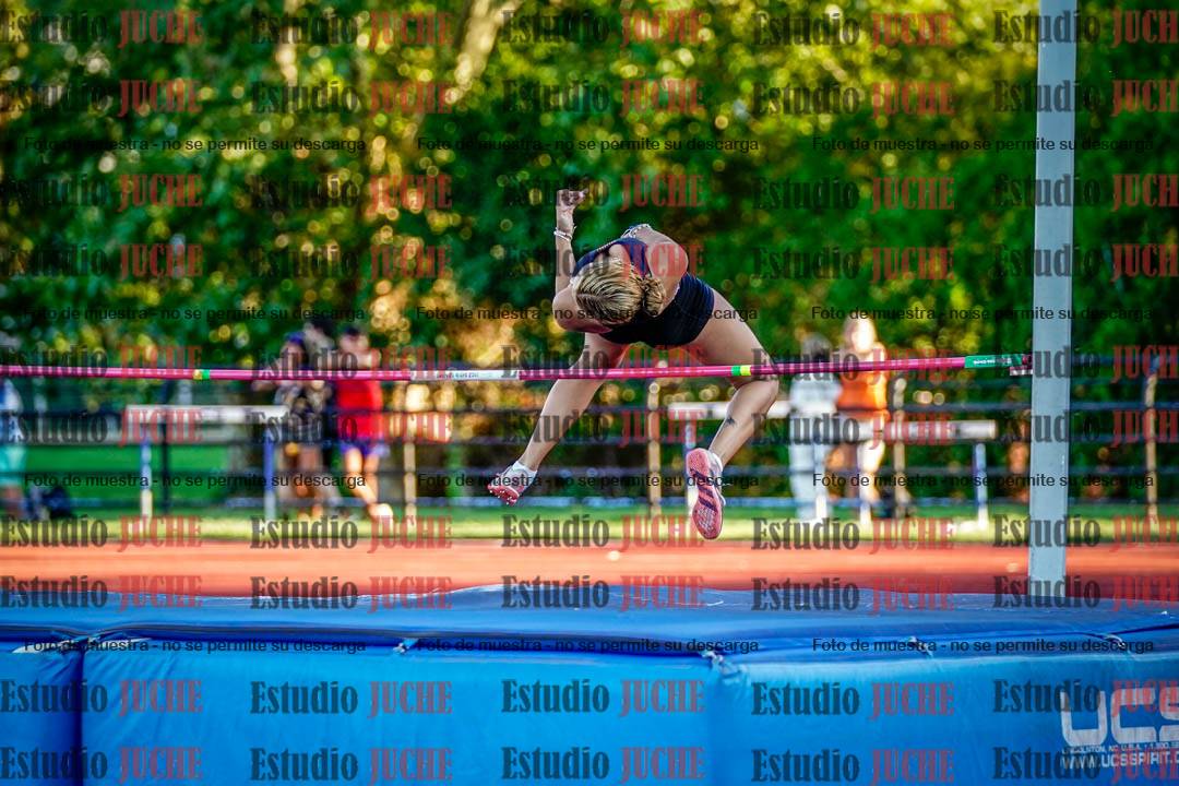Fotos del salto en alto de mujeres