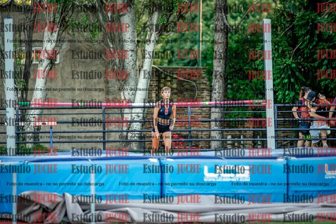 Fotos del salto en alto de mujeres
