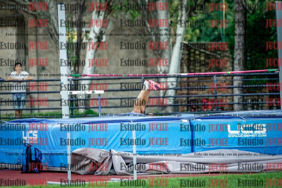 Fotos del salto en alto de mujeres