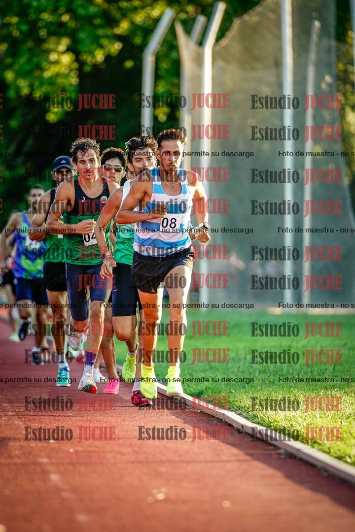 Fotos de los 3000 m llanos de varones