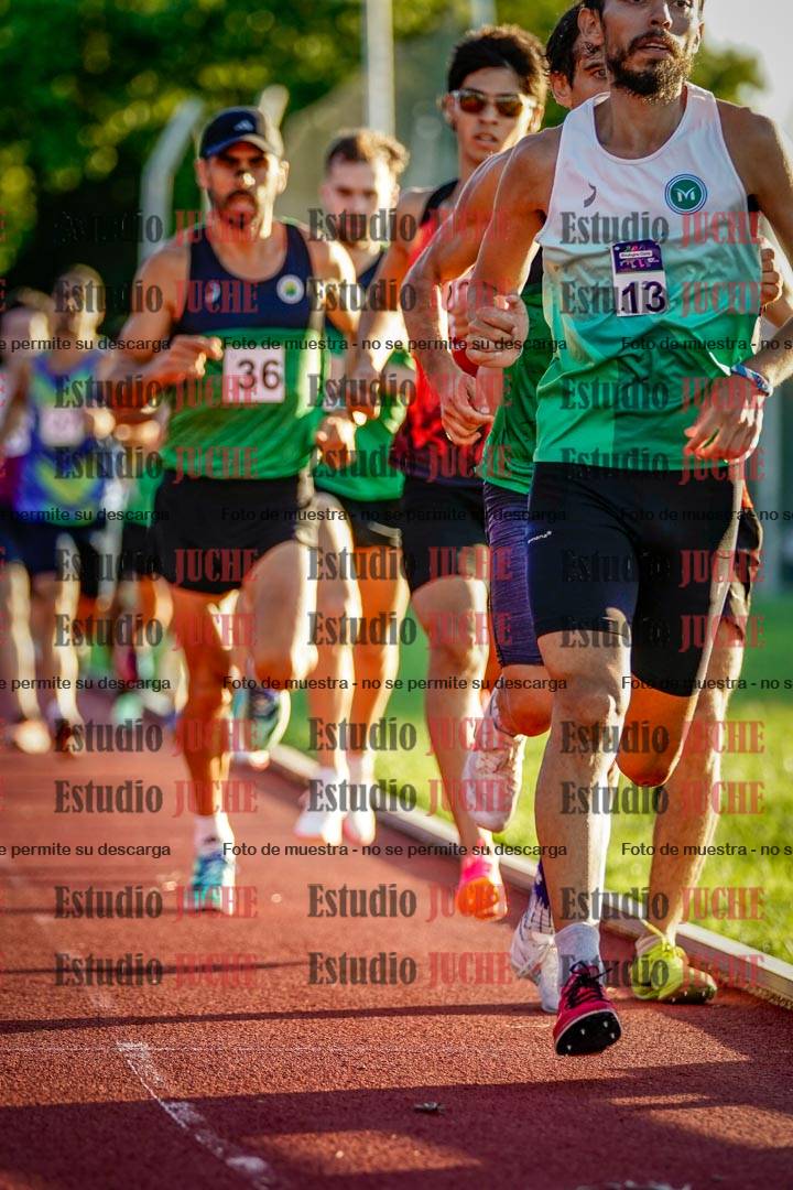 Fotos de los 3000 m llanos de varones