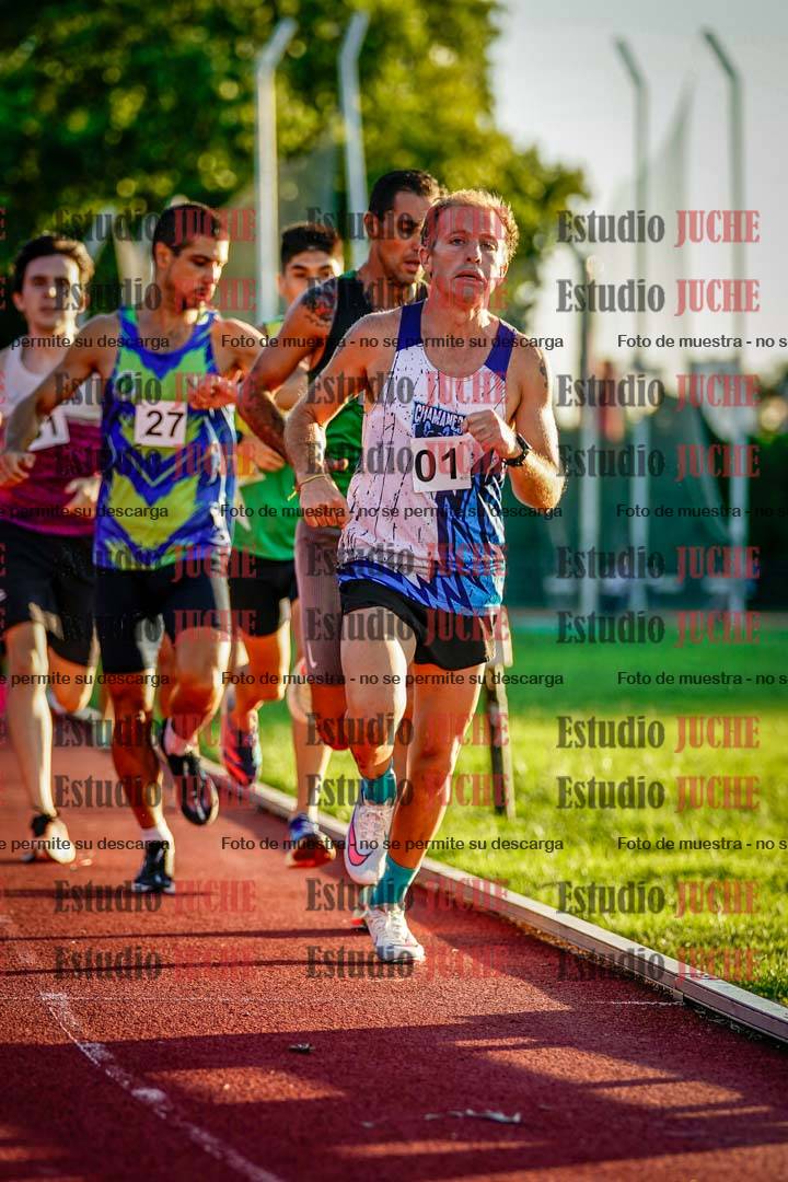 Fotos de los 3000 m llanos de varones