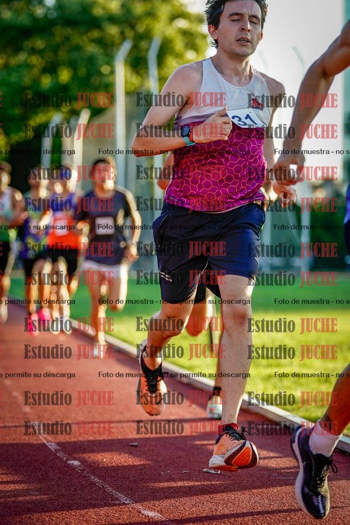 Fotos de los 3000 m llanos de varones