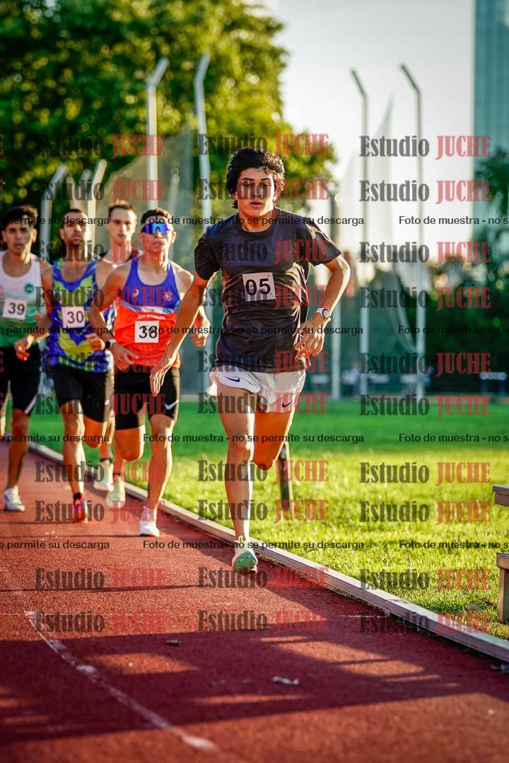 Fotos de los 3000 m llanos de varones