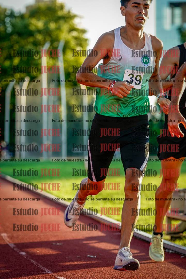Fotos de los 3000 m llanos de varones