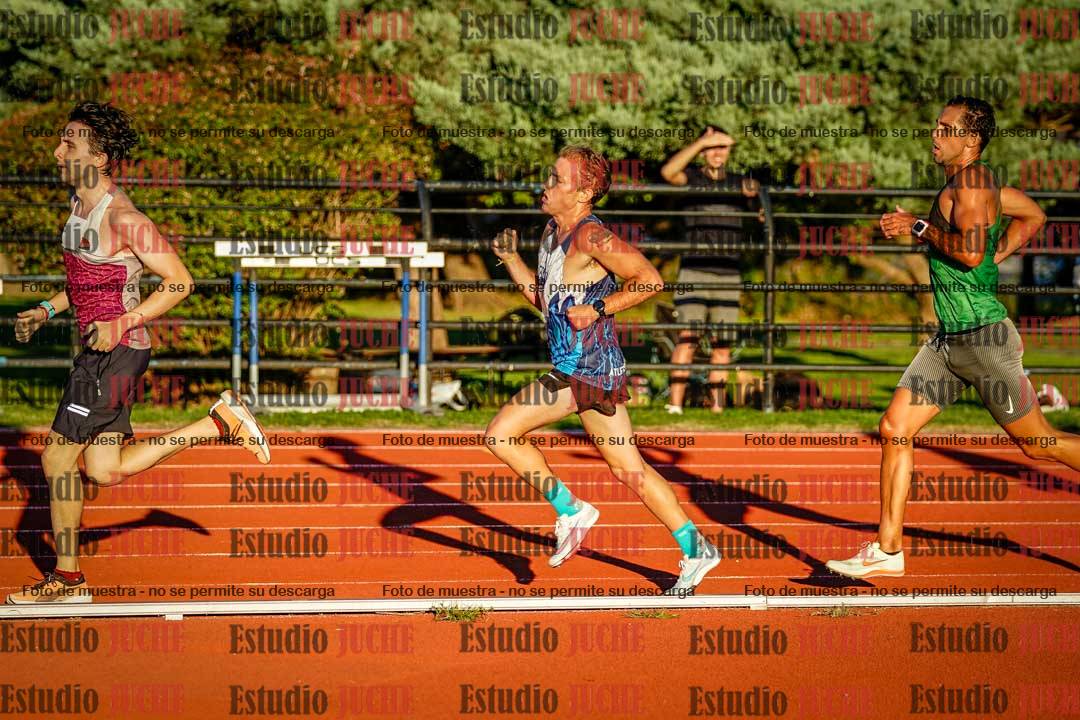 Fotos de los 3000 m llanos de varones
