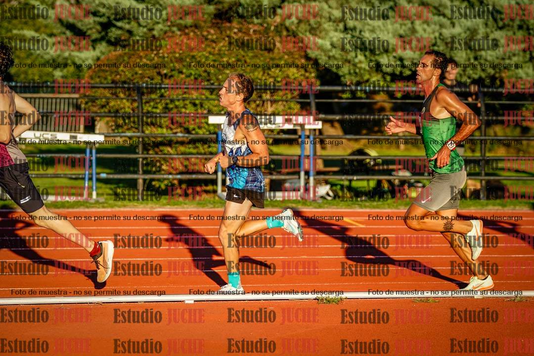 Fotos de los 3000 m llanos de varones