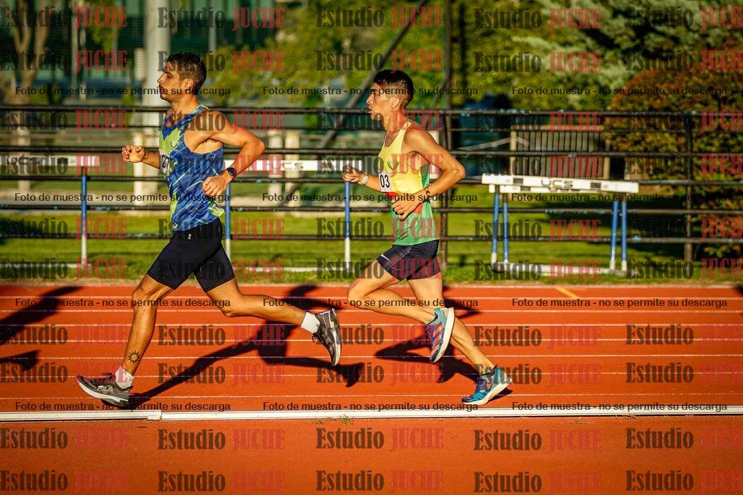 Fotos de los 3000 m llanos de varones