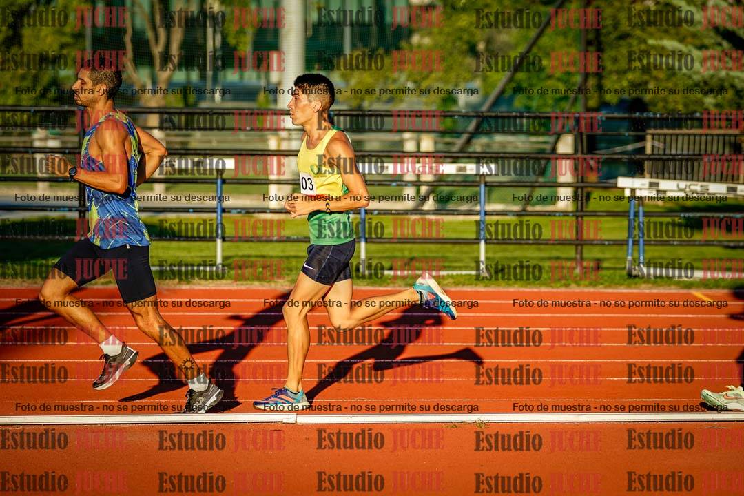 Fotos de los 3000 m llanos de varones