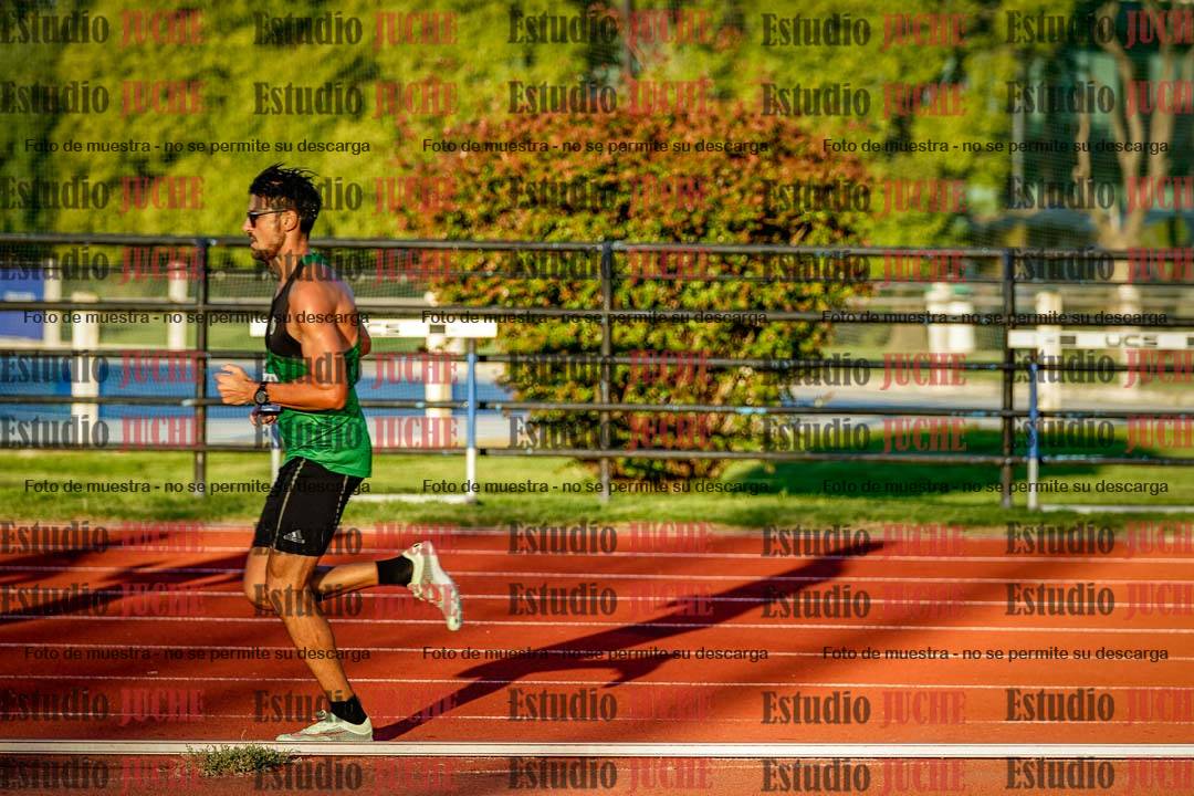 Fotos de los 3000 m llanos de varones