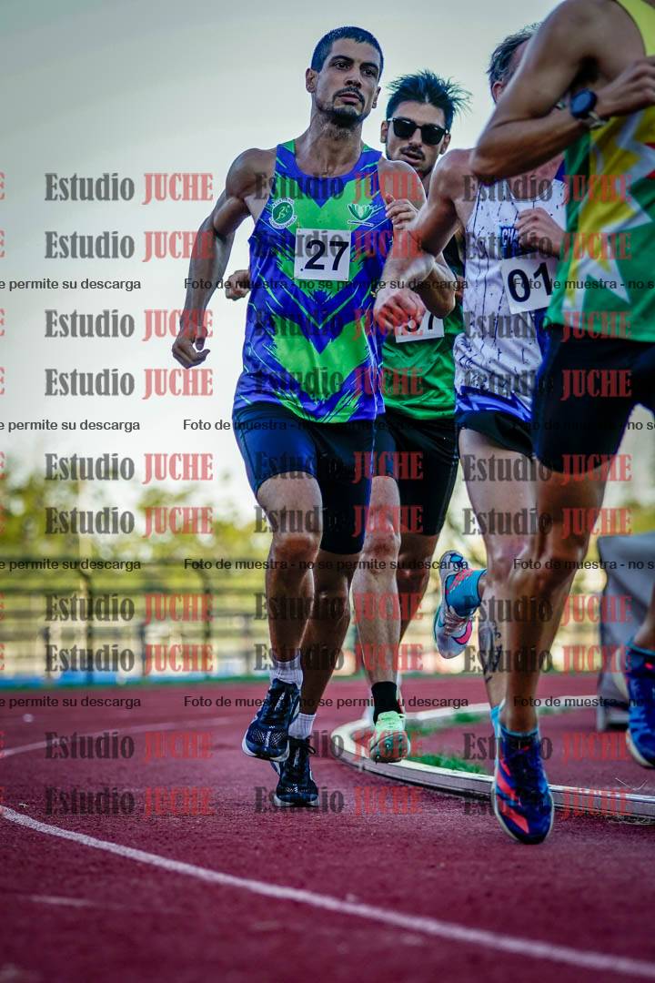 Fotos de los 3000 m llanos de varones
