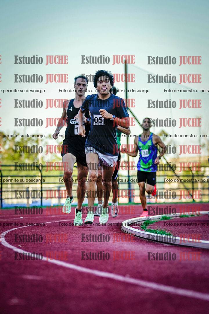 Fotos de los 3000 m llanos de varones