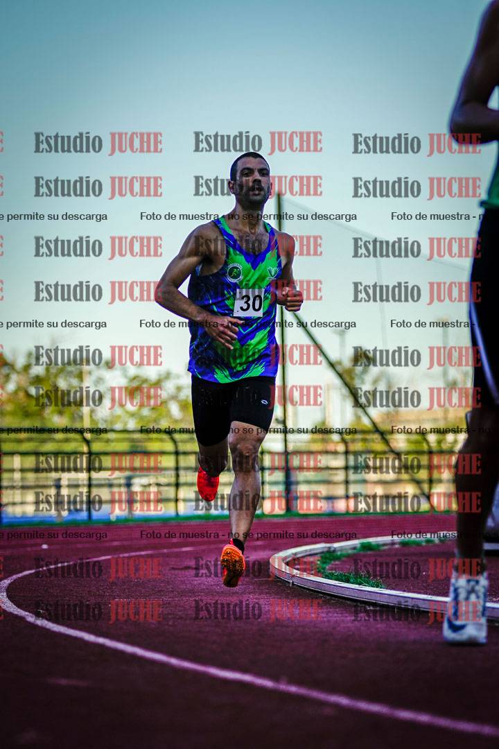 Fotos de los 3000 m llanos de varones