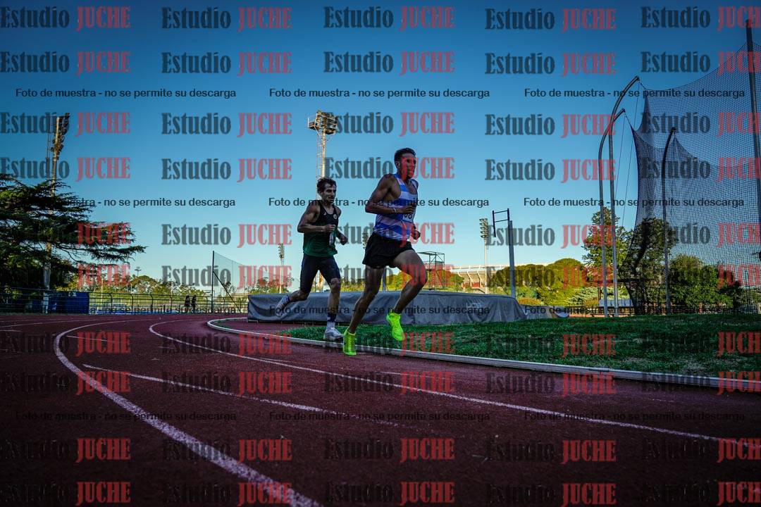 Fotos de los 3000 m llanos de varones