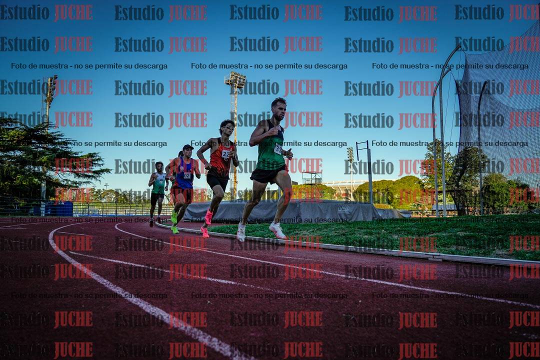 Fotos de los 3000 m llanos de varones