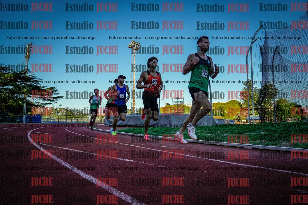 Fotos de los 3000 m llanos de varones