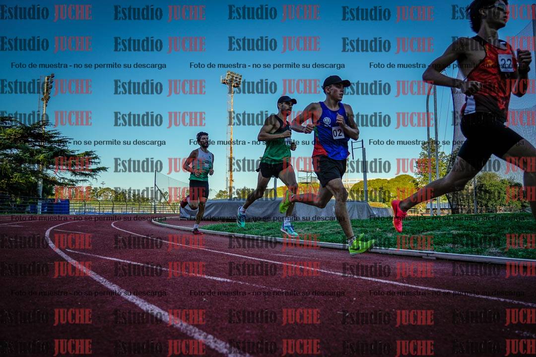 Fotos de los 3000 m llanos de varones