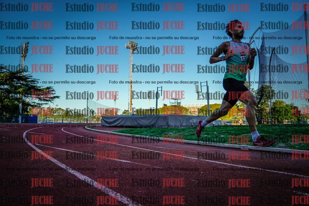 Fotos de los 3000 m llanos de varones