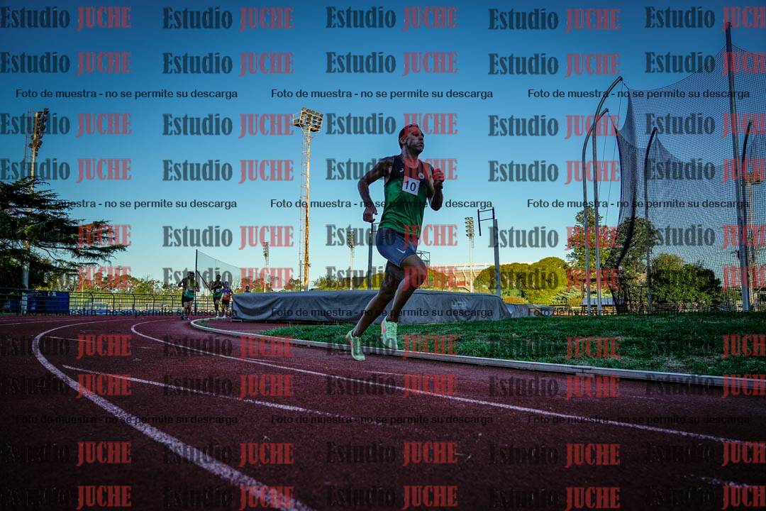 Fotos de los 3000 m llanos de varones