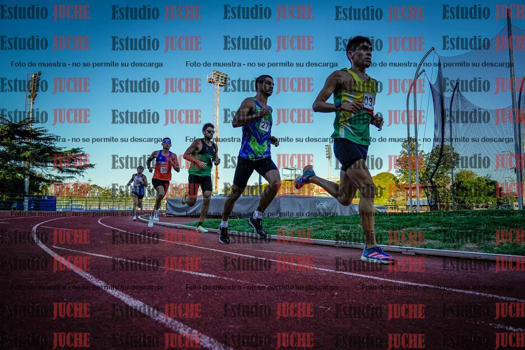 Fotos de los 3000 m llanos de varones