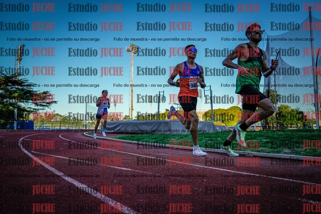 Fotos de los 3000 m llanos de varones