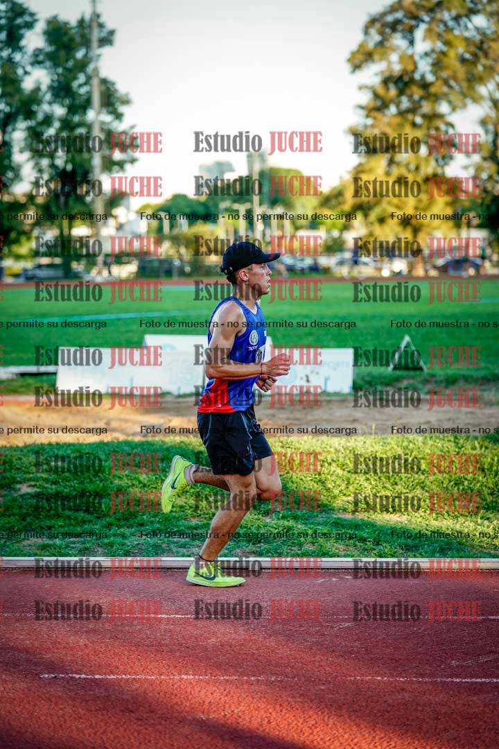 Fotos de los 3000 m llanos de varones
