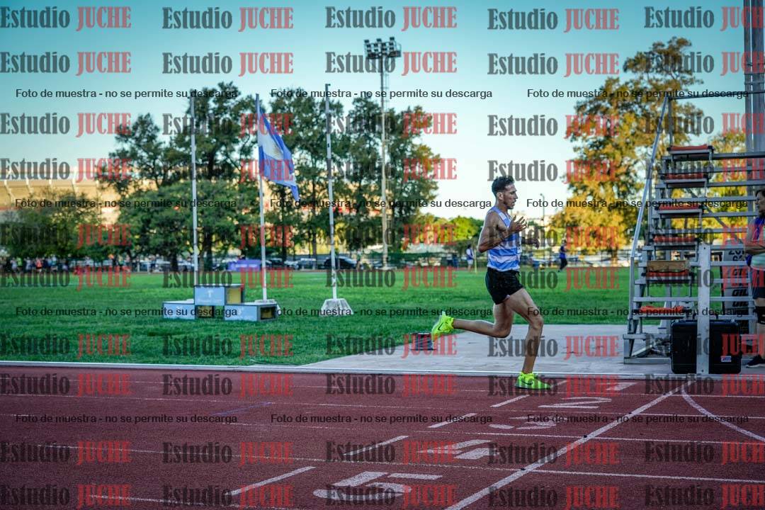 Fotos de los 3000 m llanos de varones