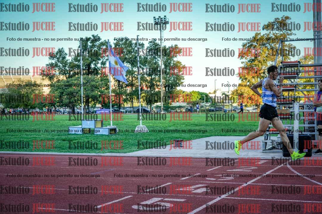 Fotos de los 3000 m llanos de varones