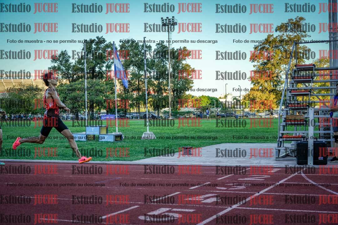 Fotos de los 3000 m llanos de varones