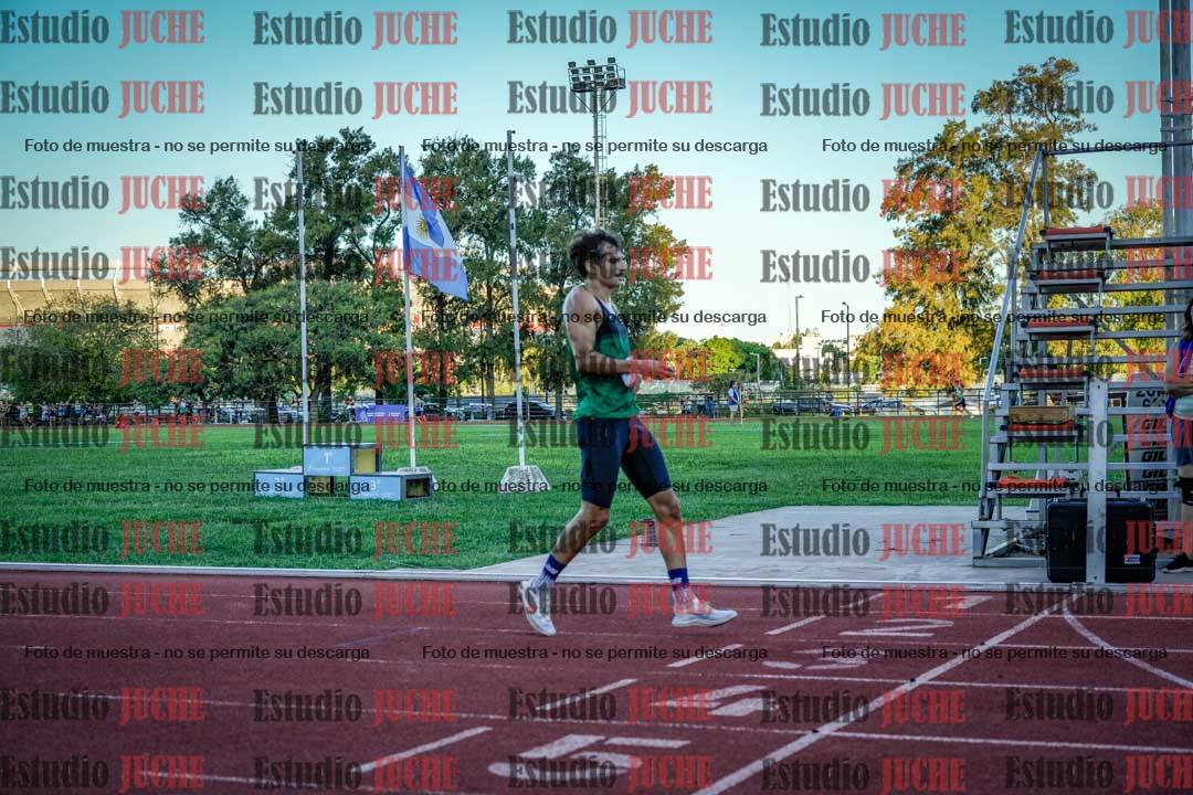 Fotos de los 3000 m llanos de varones
