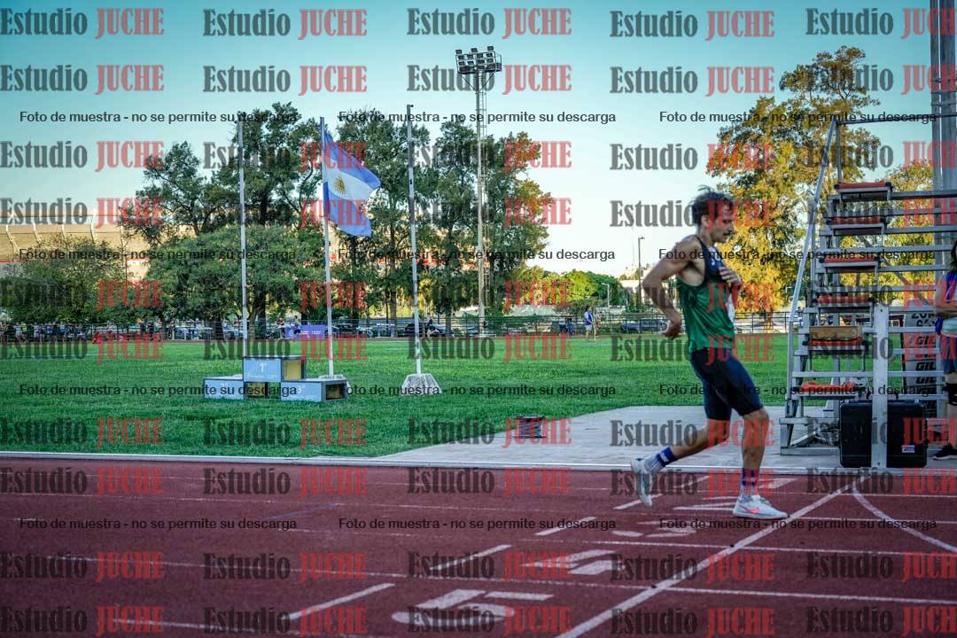 Fotos de los 3000 m llanos de varones