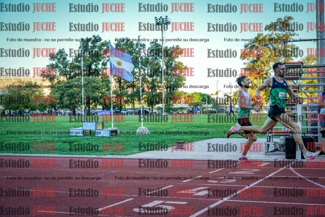 Fotos de los 3000 m llanos de varones