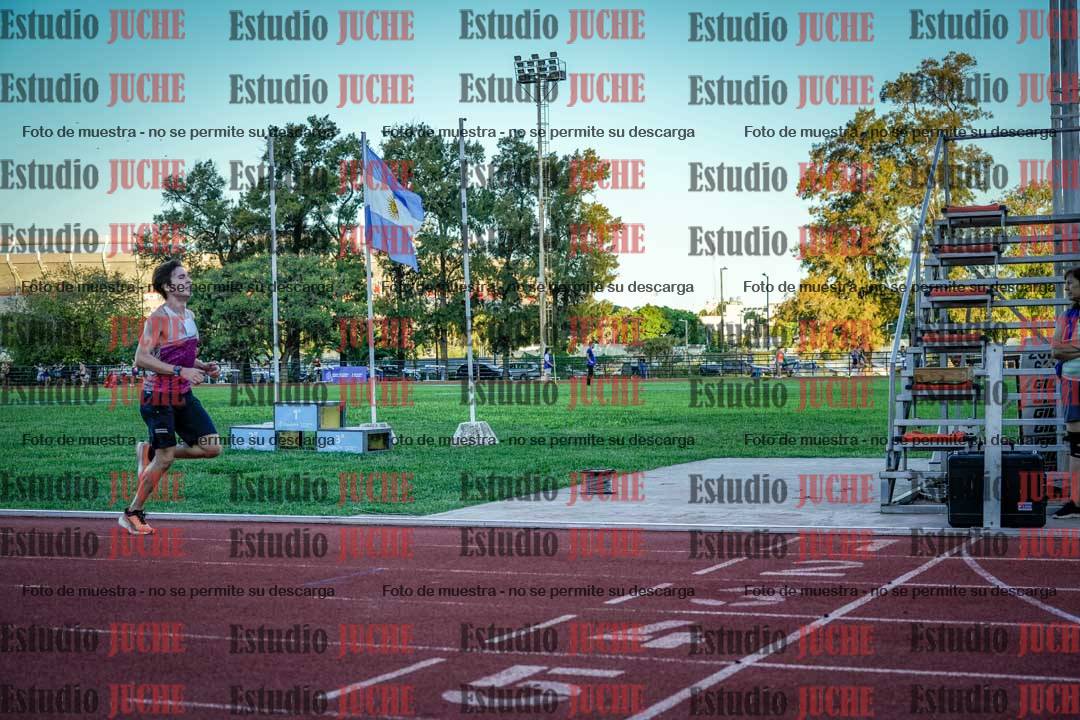 Fotos de los 3000 m llanos de varones