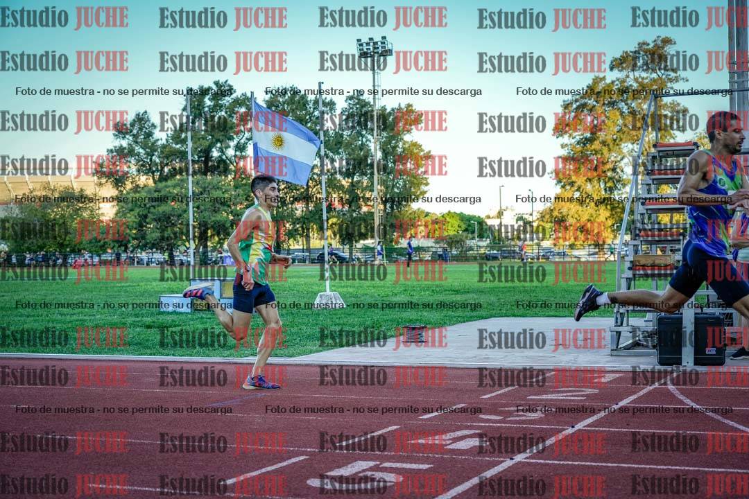 Fotos de los 3000 m llanos de varones