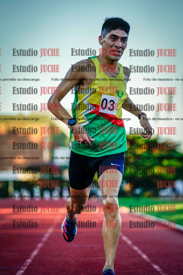 Fotos de los 3000 m llanos de varones