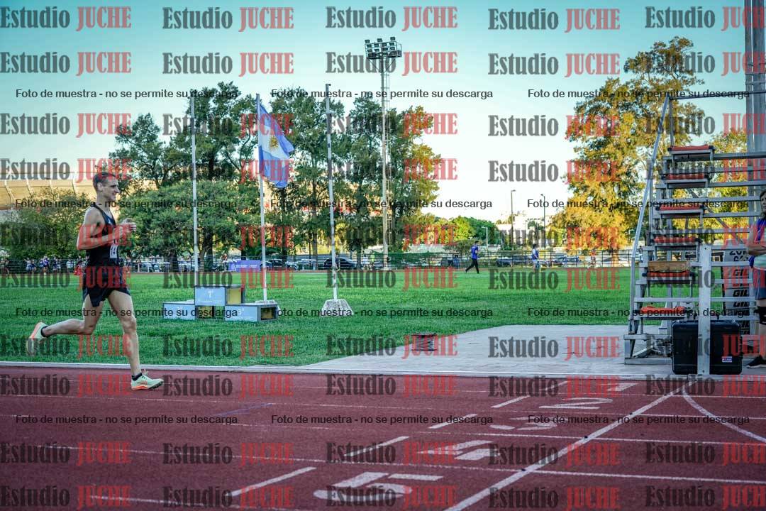Fotos de los 3000 m llanos de varones
