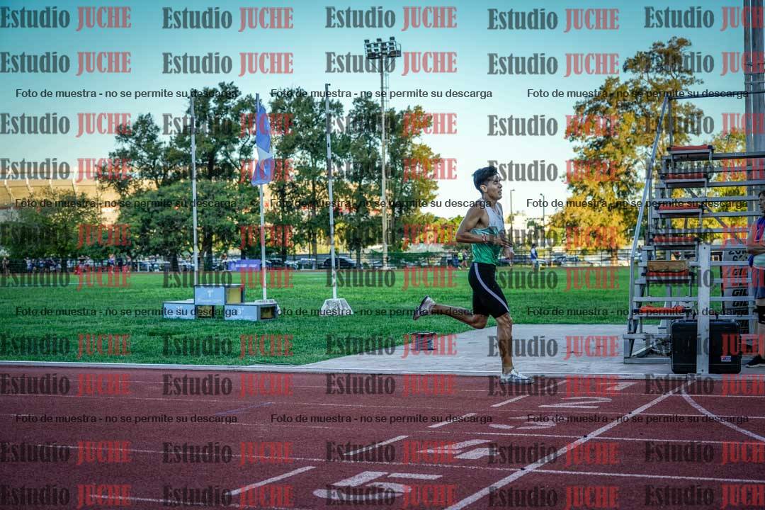 Fotos de los 3000 m llanos de varones